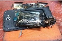 Samsung Galaxy Note 2 Phone Catches Fire On IndiGo's Singapore-Chennai Flight Samsung Galaxy Note 2 Phone Catches Fire On IndiGo's Singapore-Chennai Flight