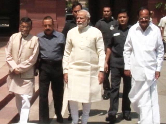 Video : सिंधु जल समझौते की समीक्षा के लिए प्रधानमंत्री नरेंद्र मोदी ने बुलाई बैठक : सूत्र