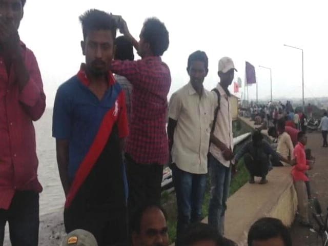 Video : Hyderabad Preps For Floods, But Selfies, Celebrations At Telangana Dams