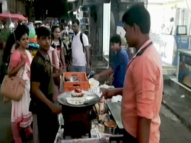 Video : आयकर विभाग की वड़ापाव और डोसा वालों पर नज़र, मुंबई और ठाणे में तक़रीबन 50 छापे