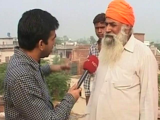 सीमा पर तनाव के बाद गांव छोड़कर जा रहे हैं लोग