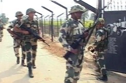 सरहद पर हाई अलर्ट, मुस्तैदी से डटे BSF जवान सरहद पर हाई अलर्ट, मुस्तैदी से डटे BSF जवान