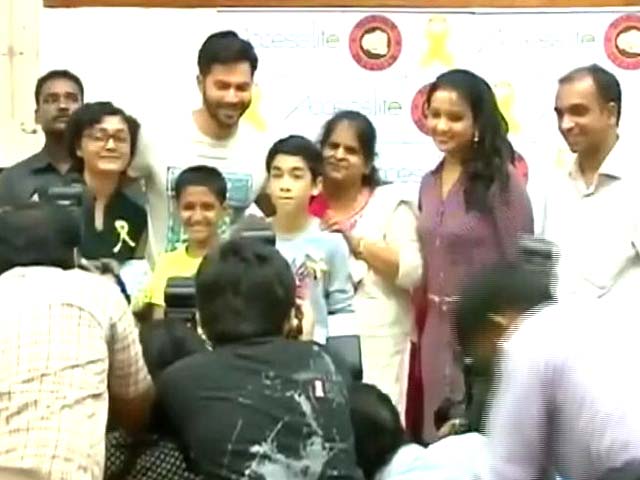 Video : Varun Dhawan's Special Day Out With Cancer Patients