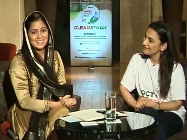 Video : Harshdeep Kaur Sings The Gurbani During The Cleanathon