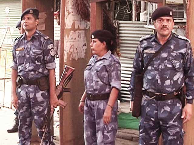 पाकिस्‍तान के साथ जारी तनाव के मद्देनजर दिल्ली में सुरक्षा कड़ी की गई