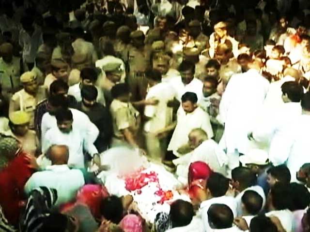 शहीद जवान नितिन कुमार की राजकीय सम्मान के साथ अंतिम विदाई