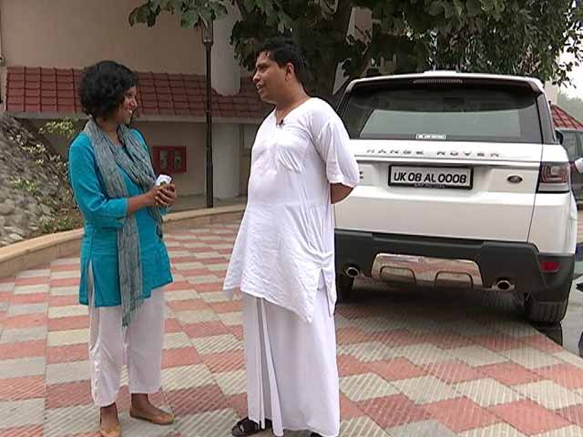 Video : Range Rover And iPhone: Only Visible Luxuries Of Patanjali CEO Balkrishna