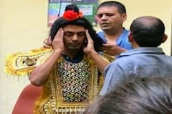 नवाजुद्दीन सिद्दीकी को शिवसेना ने उनके गांव में नहीं करने दी 'रामलीला' नवाजुद्दीन सिद्दीकी को शिवसेना ने उनके गांव में नहीं करने दी 'रामलीला'