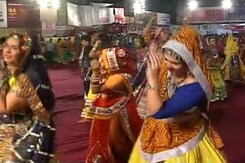 Garba Rhythm Slows With Fewer Sponsors In Mumbai This Navratri Garba Rhythm Slows With Fewer Sponsors In Mumbai This Navratri
