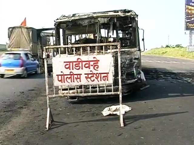 न्यूज प्वाइंट : नासिक में हिंसा के बाद तनाव, सात लोग गिरफ्तार