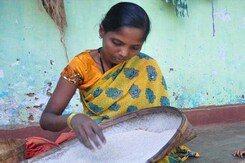 After Delivering, She Says She Had To Wipe Her Blood Off Hospital Floor After Delivering, She Says She Had To Wipe Her Blood Off Hospital Floor