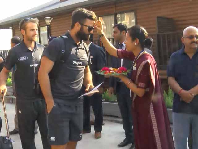 New Zealand Get Traditional Indian Reception in Dharamsala