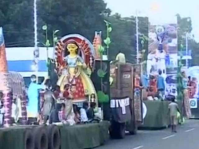 Grand Idols And Long Holiday, How Kolkata Celebrated Durga Puja, And After