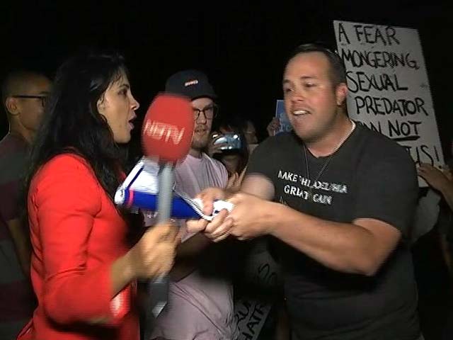 Video : Donald Trump Supporters Heckle NDTV Reporter, Threaten To Knock Her Mic Down