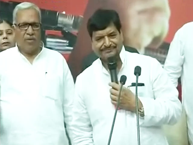 मुलायम की फटकार के बाद झुके अखिलेश! शिवपाल समेत चार मंत्रियों की कैबिनेट में वापसी जल्द