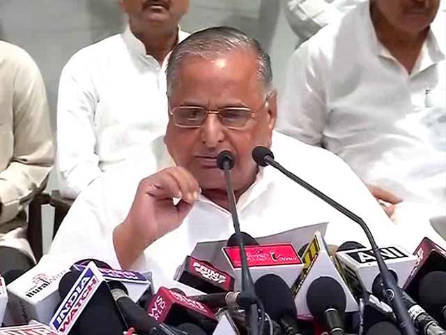 Akhilesh Missing As Mulayam Singh Yadav Insists 'Family Is United'