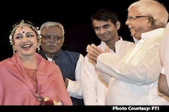 Remember That One-Liner? Now Lalu Yadav And Sons Watch Hema Malini's Show Remember That One-Liner? Now Lalu Yadav And Sons Watch Hema Malini's Show