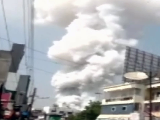 औरंगाबाद- पटाखे की दुकानों में आग लगी, 200 दुकानें जलकर खाक