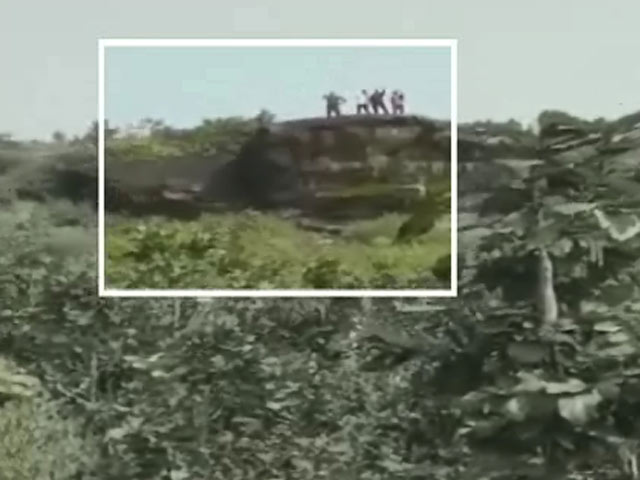 भोपाल : कैदियों के एनकाउंटर के बाद वीडियो ने उठाए पुलिस पर सवाल