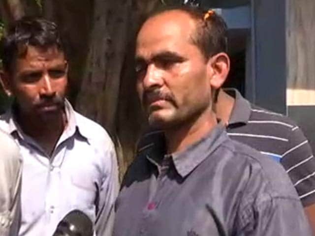 Video : Bhopal Jail Officer Who Was Tied Up by SIMI Prisoners Shares His Account