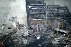 शाहदरा में मकान की पार्किंग में लगी आग, तीन की मौत शाहदरा में मकान की पार्किंग में लगी आग, तीन की मौत