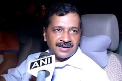 Am Unarmed, How Can They Do This, Asks Arvind Kejriwal, Stopped By Cops Am Unarmed, How Can They Do This, Asks Arvind Kejriwal, Stopped By Cops