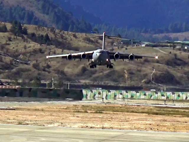 Video : Amid Stand-off With China, IAF's C-17 Jet Lands 30 km From Border