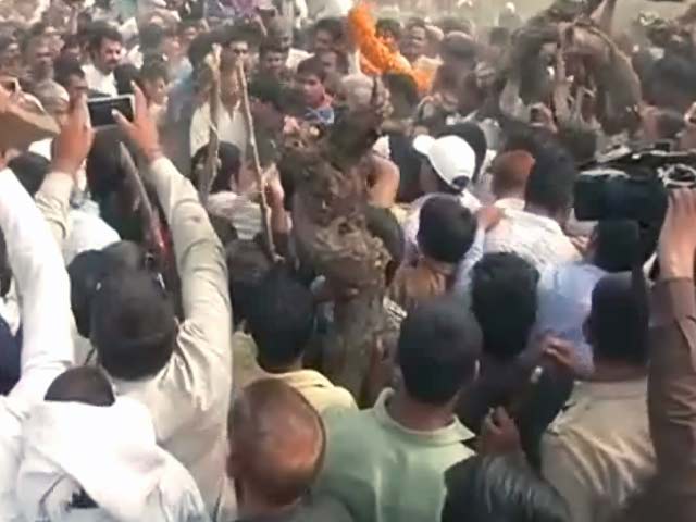 पूर्व सैनिक रामकिशन ग्रेवाल का उनके गांव बामला में हुआ अंतिम संस्&zwj;कार