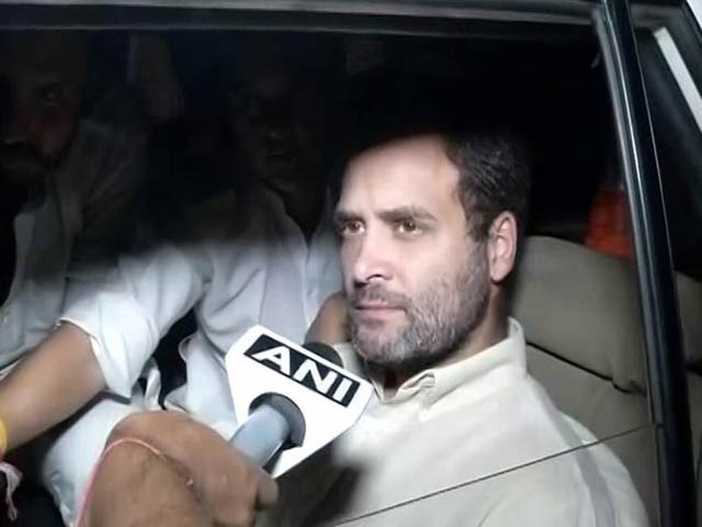नेशनल रिपोर्टर : राहुल गांधी को फिर हिरासत में लिया गया, बाद में छोड़ा