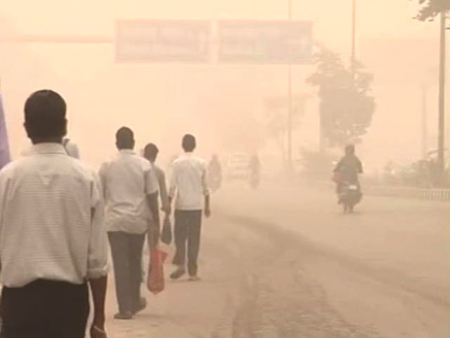 Video : Runners Dejected As Pollution Cloud Hangs Over Delhi Half-Marathon