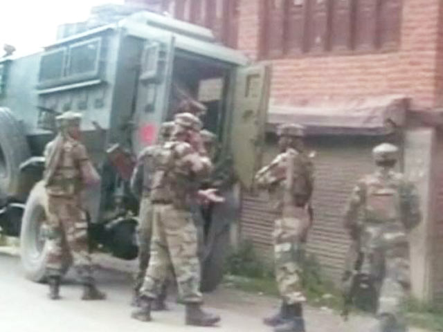 जम्मू-कश्मीर में लश्कर-ए-तैयबा से जुड़ा आतंकी उमर खलीक गिरफ्तार