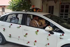 As Farewell Gift, Collector Drives Chauffeur To Work On Retirement Day As Farewell Gift, Collector Drives Chauffeur To Work On Retirement Day