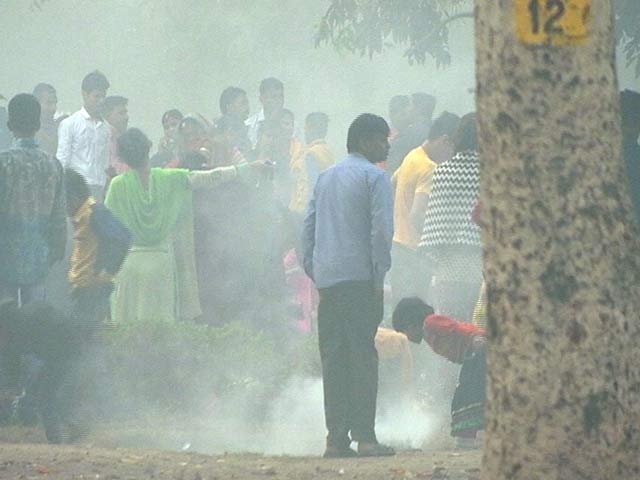 Videos : इंडिया 7 बजे : हांफती, खांसती दिल्ली