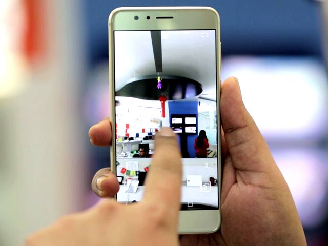 Best Phone Cameras Under Rs 30,000