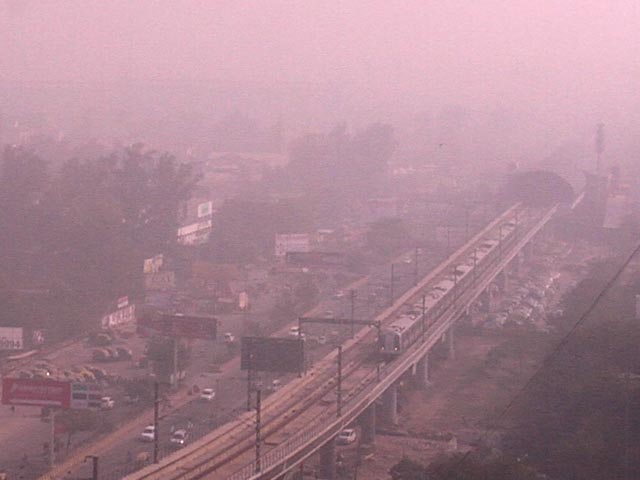 आनंद विहार के नजदीकी इलाकों को साल भर झेलनी पड़ती है प्रदूषण की मार