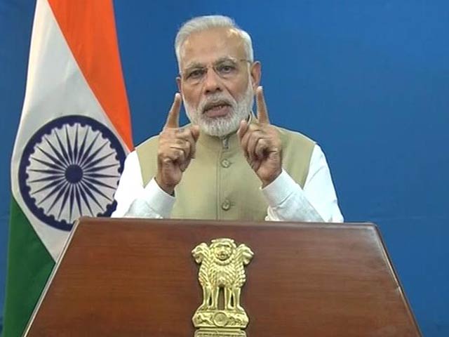 प्राइम टाइम इंट्रो : काले धन पर केंद्र सरकार का बड़ा हमला, 500 और 1000 रुपये के नोट अमान्य