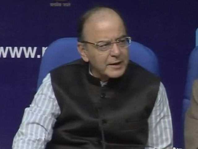 जरूरी फैसले लेने में सरकार पीछे नहीं हटती : अरुण जेटली