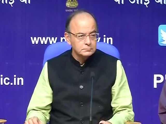 Video : Arun Jaitley Says Currency Ban A 'Massive Operation', Hails Bank Employees