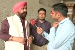 नोटबंदी का ट्रांसपोर्टरों पर असर, माल ढुलाई में भारी गिरावट नोटबंदी का ट्रांसपोर्टरों पर असर, माल ढुलाई में भारी गिरावट