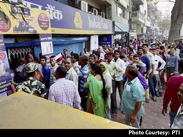 On Day 3, Anger, Chaos On Currency Ban As Banks Struggle To Dispense Cash