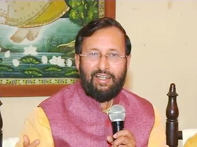 दसवीं की बोर्ड परीक्षा 2017-18 से फिर शुरू होगी : प्रकाश जावड़ेकर