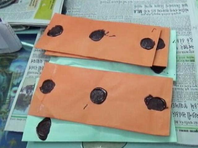 Video : गुजरात में 2000 रुपये के नए नोटों में दी गई 2.9 लाख की रिश्वत, दो गिरफ्तार