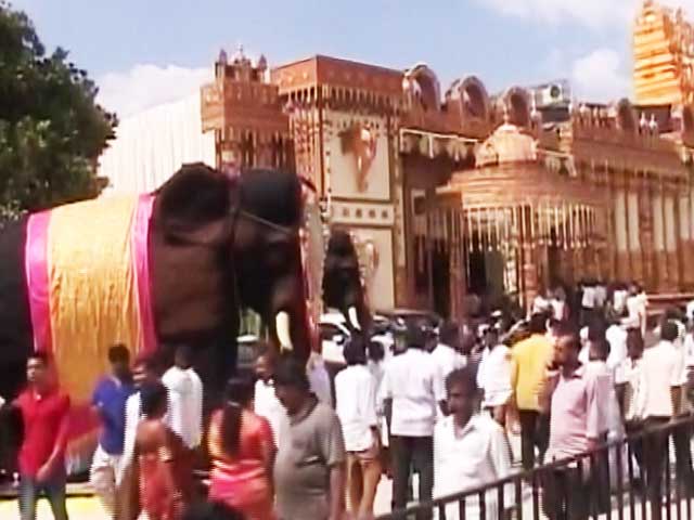 Video : In Karnataka, Still Dazzled By The Reddy Show, Tale Of Another Wedding