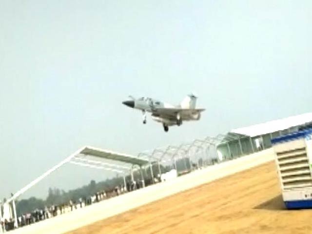 Watch Indian Air Force Jet Practice Landing On Highway In Uttar Pradesh