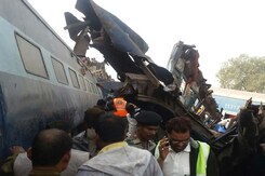 120 Dead, Nearly 200 Injured As Indore-Patna Express Derails Near Kanpur 120 Dead, Nearly 200 Injured As Indore-Patna Express Derails Near Kanpur