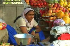 नोटबंदी से दिहाड़ी मजदूरों की कमाई पर काफी असर नोटबंदी से दिहाड़ी मजदूरों की कमाई पर काफी असर