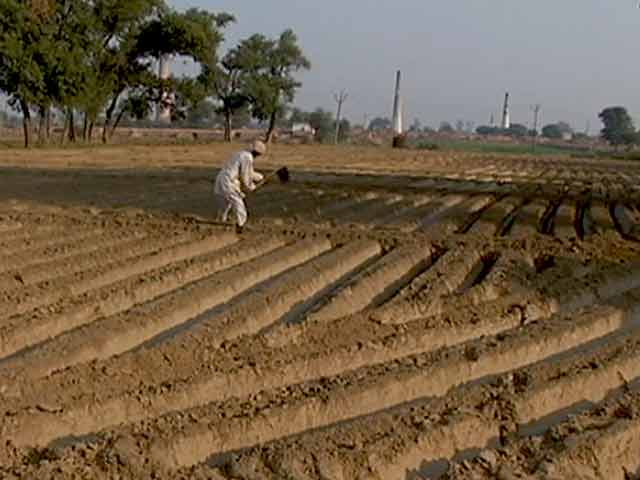 इंडिया 8 बजे : किसान पुराने नोट से खरीद सकेंगे बीज