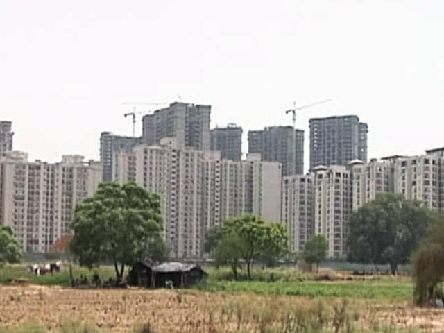 Video : Noida Administration Tells Developers To Let Buyers Register Flats