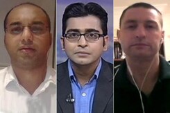 Cricket Experts Weigh in On Faf du Plessis' Ball-Tampering Row Cricket Experts Weigh in On Faf du Plessis' Ball-Tampering Row