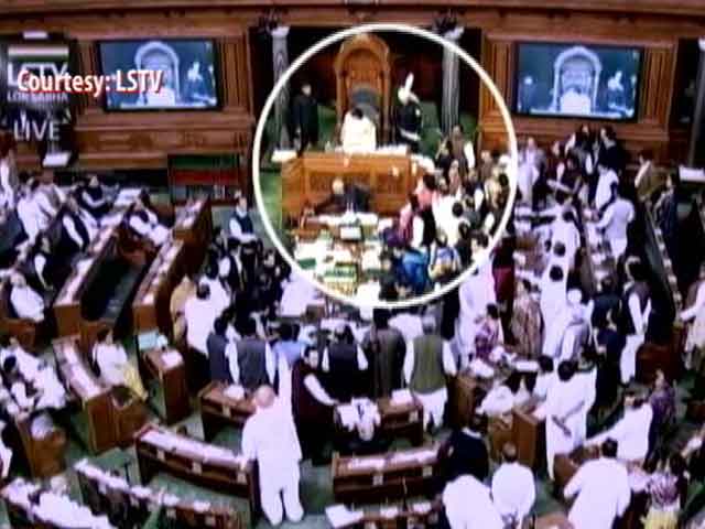 Papers Thrown At Lok Sabha Speaker Sumitra Mahajan By Samajwadi Lawmaker Akshay Yadav